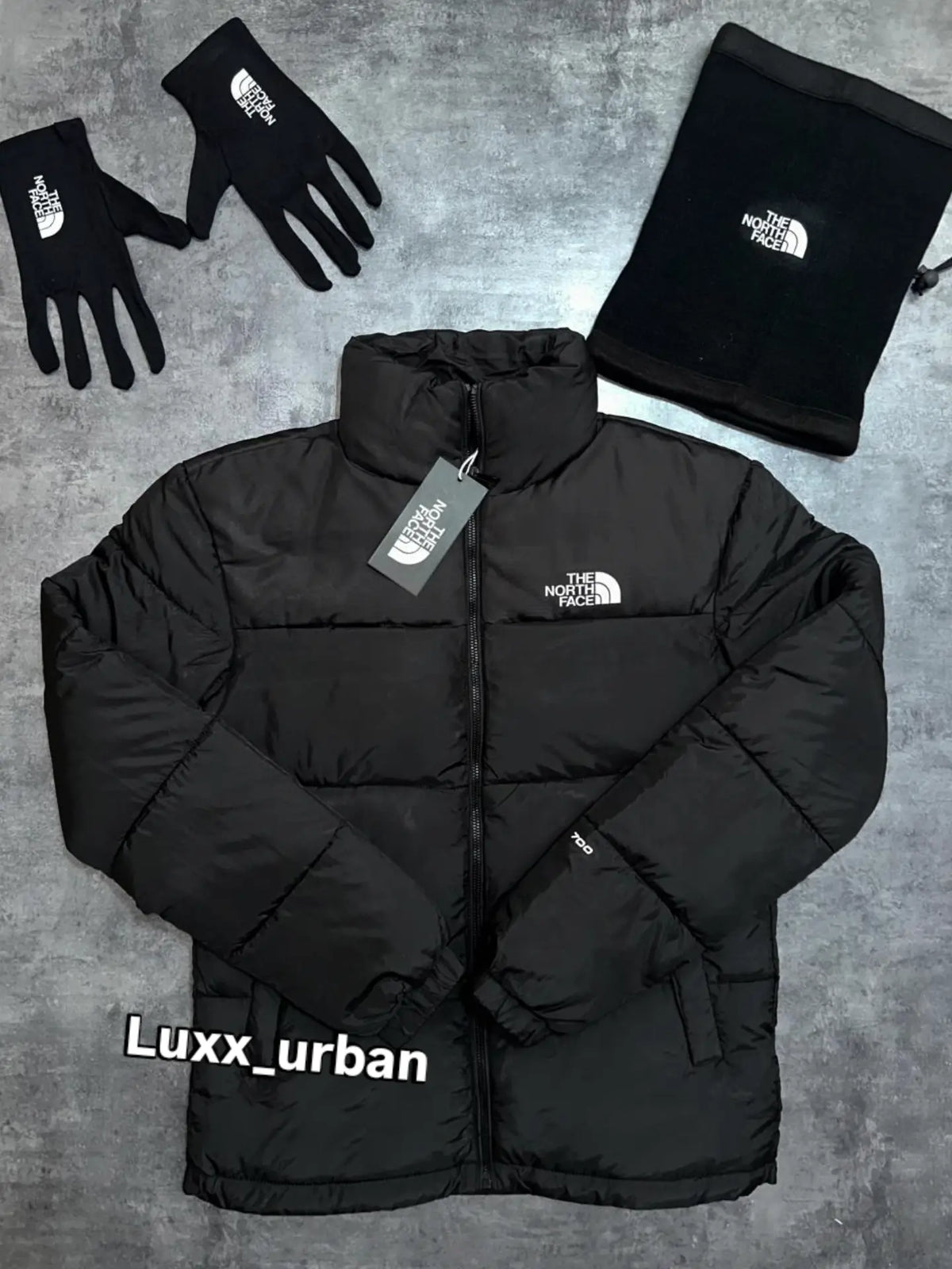 CHAQUETA POLAR CON ACCESORIOS